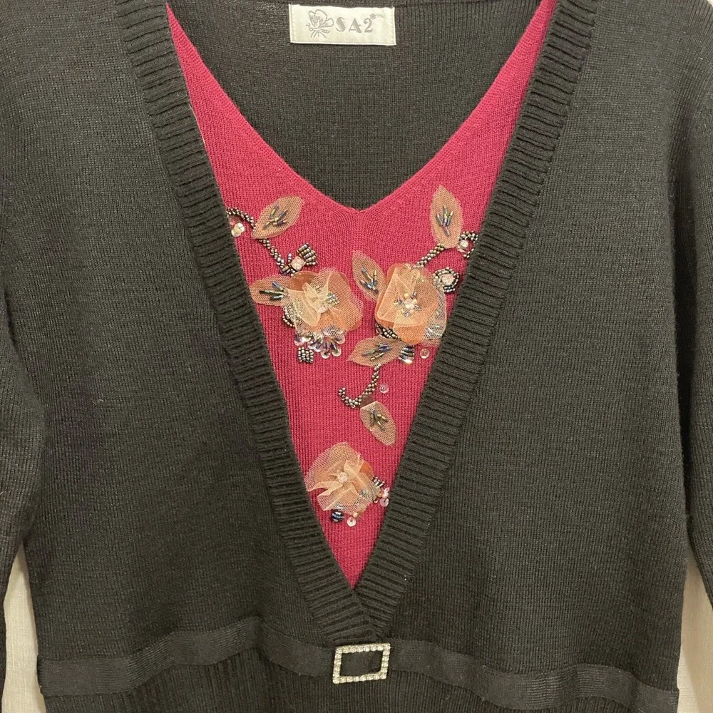S A 2 Black Long Sleeve Beaded V Neck Pullover Sweater Women's‎ Size Small